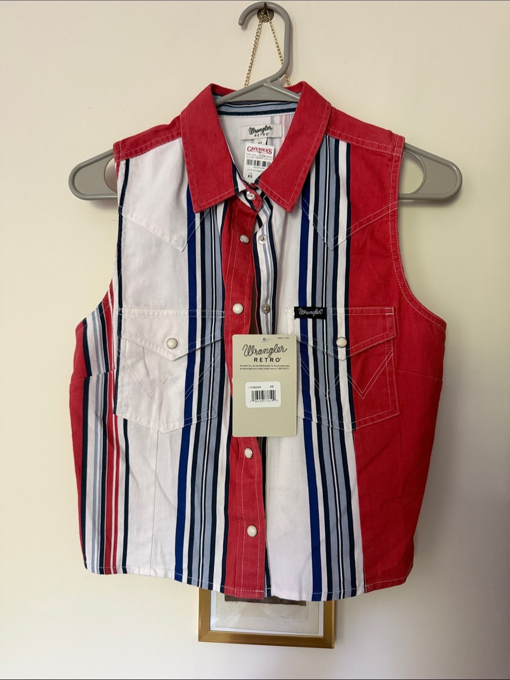 Wrangler Retro Women's Sleeveless Stripe Denim Western Snap Shirt Red/White/Blue